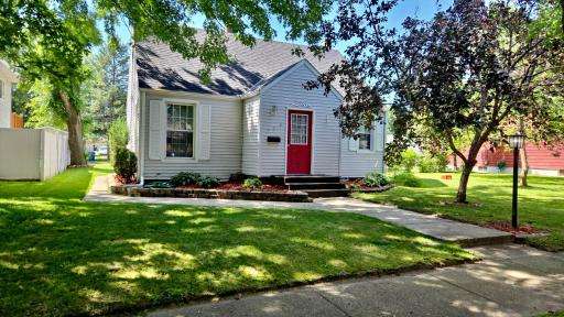 329 27th Avenue N, Saint Cloud, MN 56303