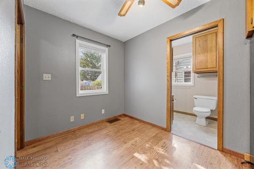 1402 11th Street N, Fargo, ND 58102