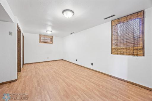 1402 11th Street N, Fargo, ND 58102