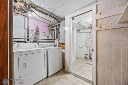 1402 11th Street N, Fargo, ND 58102