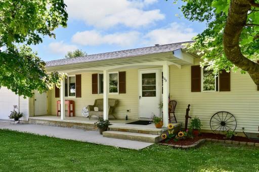 103 N Hagen, Mabel, MN 55954