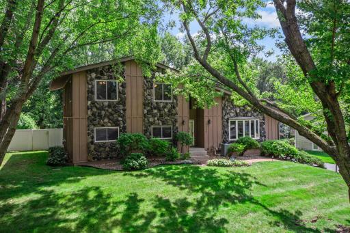 4530 Oak Leaf Drive, Saint Paul, MN 55127