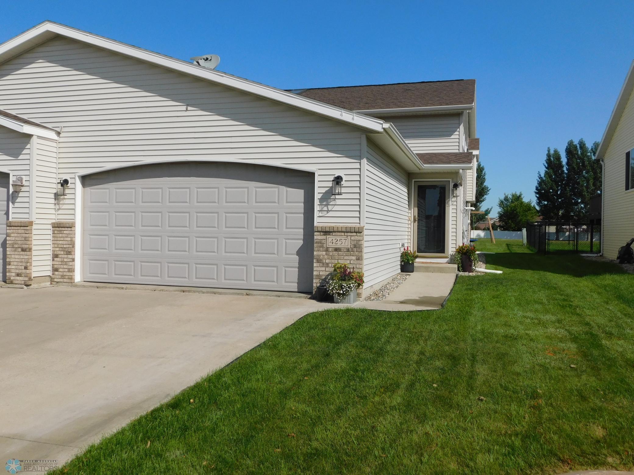 4257 39th Avenue S, Fargo, ND 58104