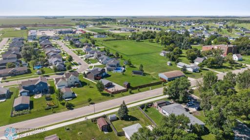 408 Sequoia Drive, Mapleton, ND 58059