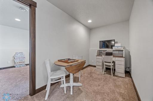 408 Sequoia Drive, Mapleton, ND 58059