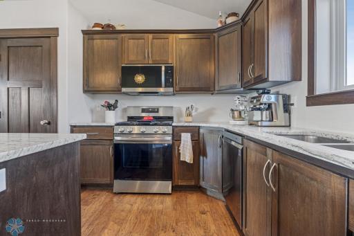408 Sequoia Drive, Mapleton, ND 58059