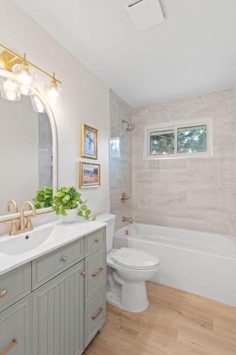8409 67th Avenue N, Minneapolis, MN 55428