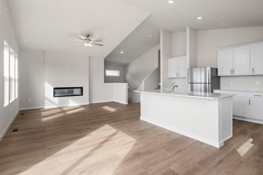 618 Redwood Loop N, Cambridge, MN 55008
