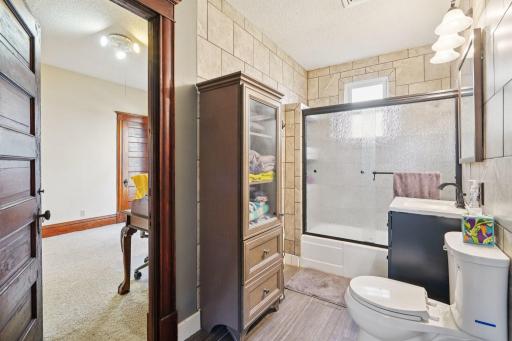 617 4th Street NE, Minneapolis, MN 55413