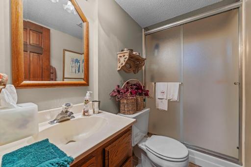 4466 Victoria Street N, Saint Paul, MN 55126