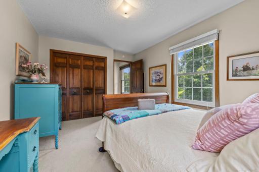 4466 Victoria Street N, Saint Paul, MN 55126