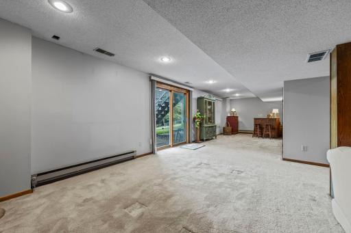 4466 Victoria Street N, Saint Paul, MN 55126