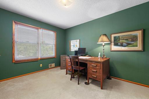 4466 Victoria Street N, Saint Paul, MN 55126