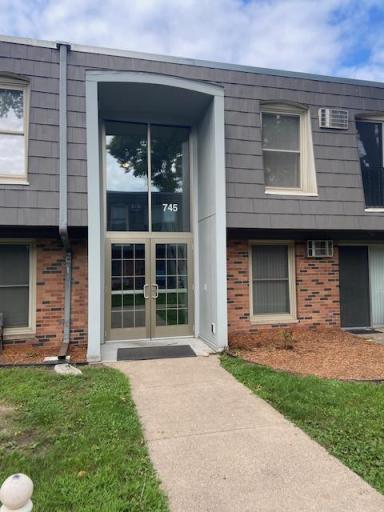 745 11th Avenue S, 2, Hopkins, MN 55343