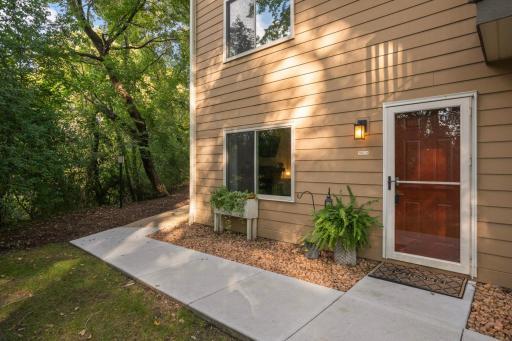 2060 Ridge Drive, 16, Saint Louis Park, MN 55416