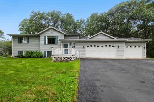 13895 Grand Oaks Court, Baxter, MN 56425