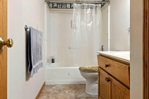 13895 Grand Oaks Court, Baxter, MN 56425