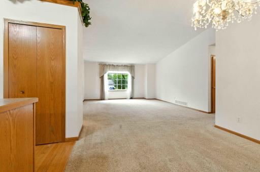 13895 Grand Oaks Court, Baxter, MN 56425