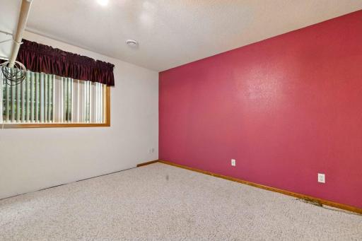 13895 Grand Oaks Court, Baxter, MN 56425