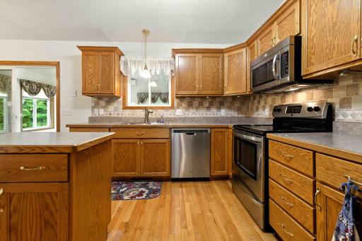 13895 Grand Oaks Court, Baxter, MN 56425