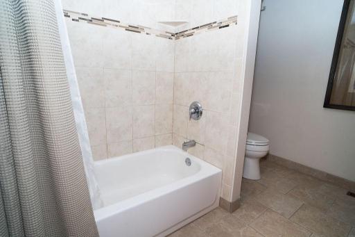 426 Lakewood Lane NW, Rochester, MN 55901