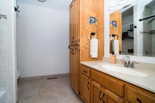426 Lakewood Lane NW, Rochester, MN 55901