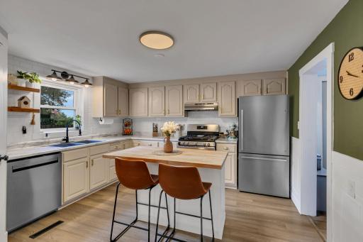 230 2nd Avenue NW, Milaca, MN 56353