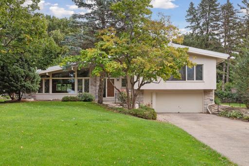 2135 Lower Saint Dennis Road, Saint Paul, MN 55116