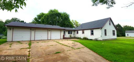 902 11th Street N, Princeton, MN 55371