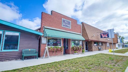 110 Us-2, Deer River, MN 56636