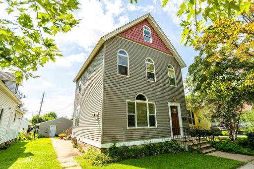 842 Tuscarora Avenue, Saint Paul, MN 55102