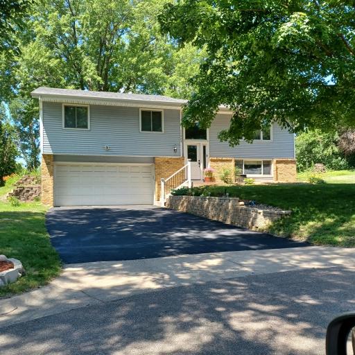 11902 River Hills Circle, Burnsville, MN 55337