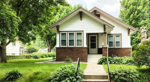 913 Ottawa Avenue, Saint Paul, MN 55118