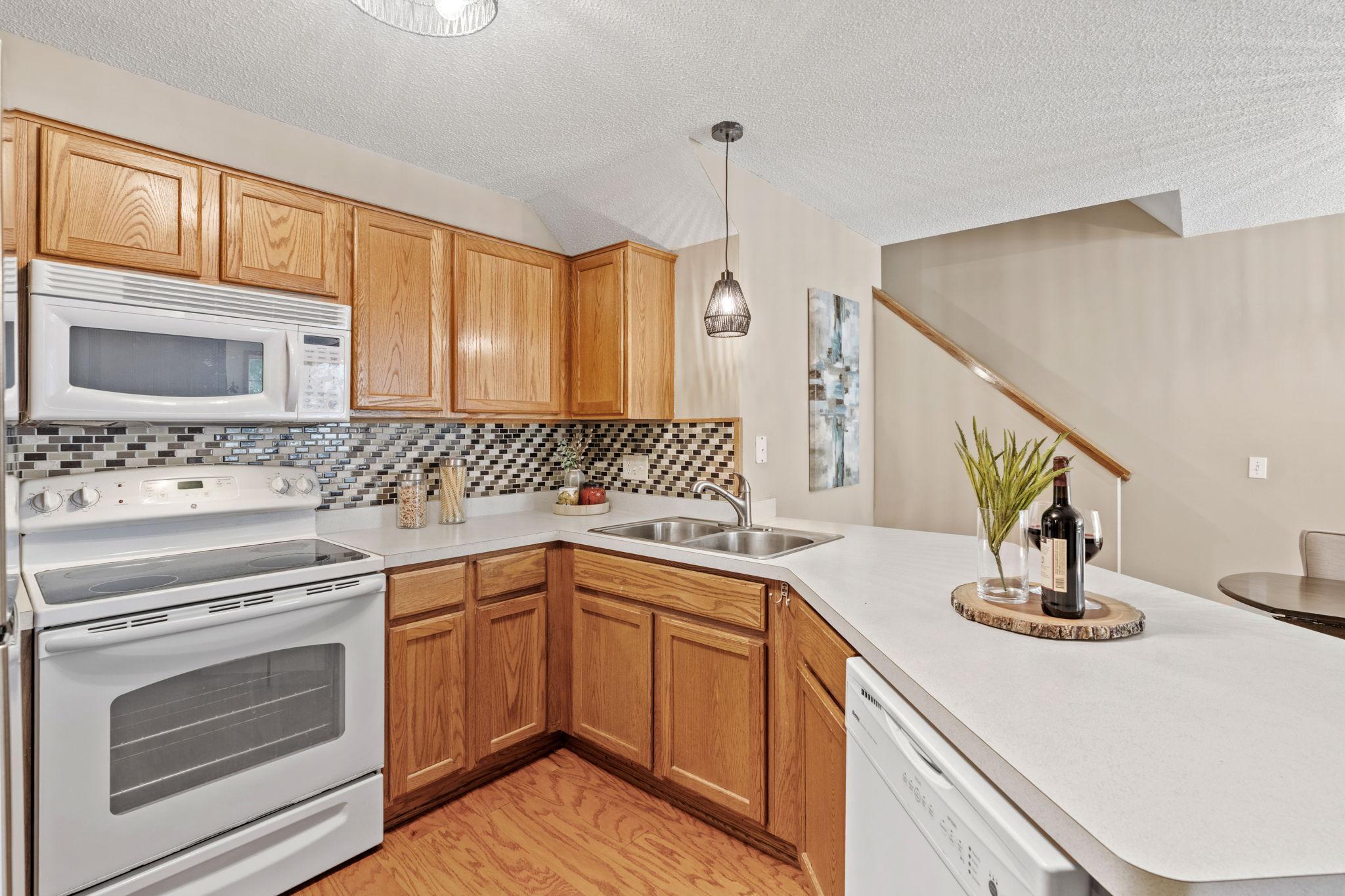 14-web-or-mls-8638 Quarry Ridge Ln B-14.jpg