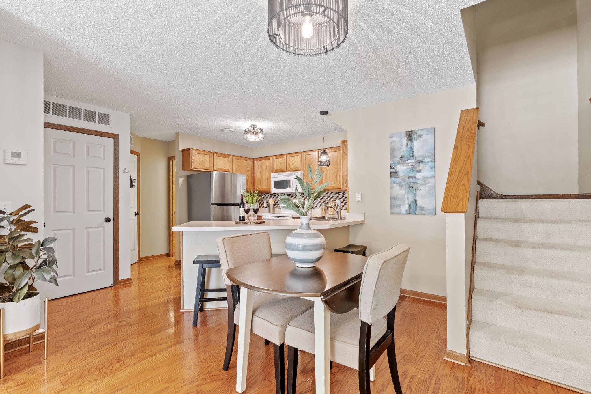 10-web-or-mls-8638 Quarry Ridge Ln B-10.jpg
