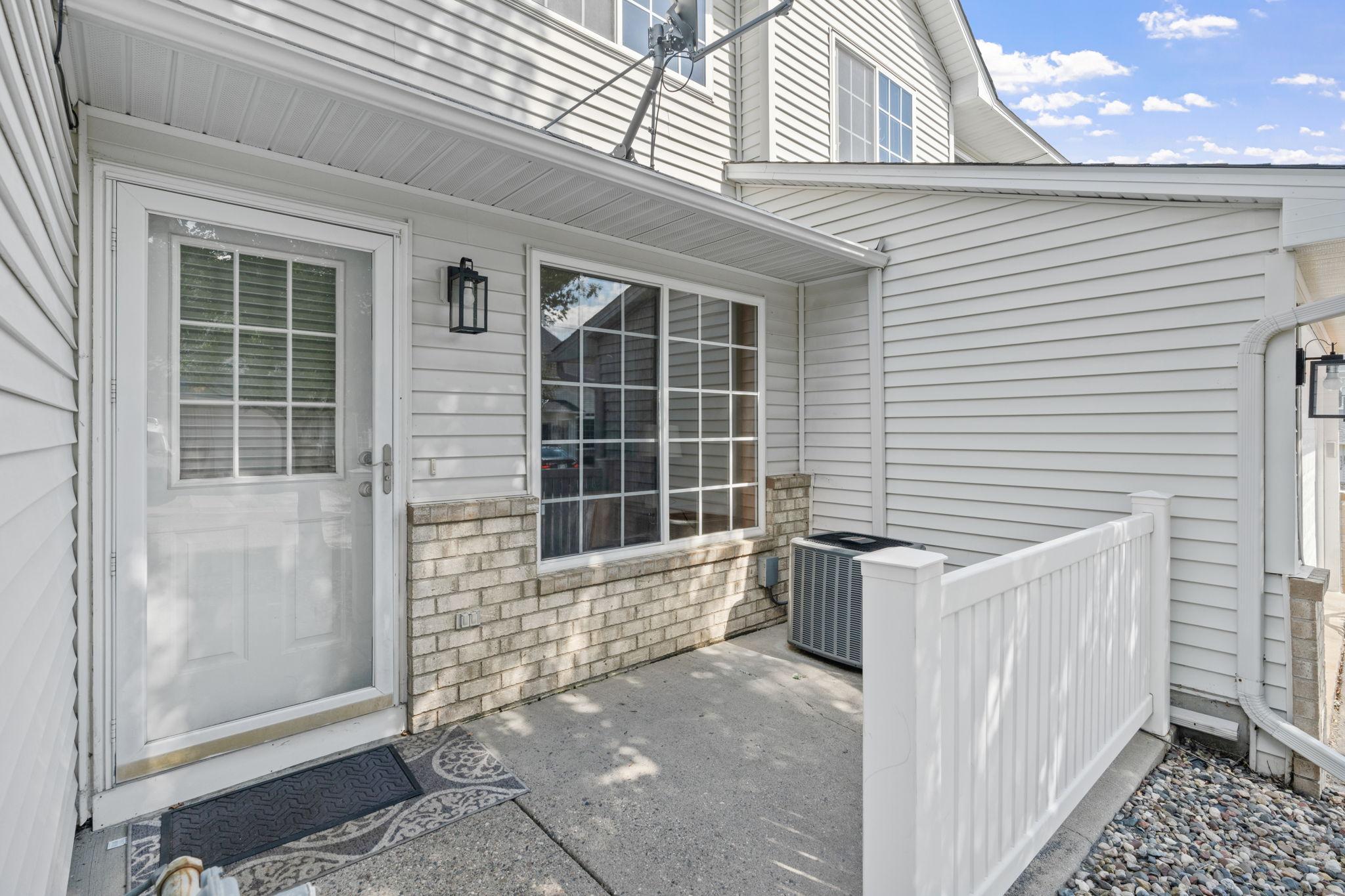 4-web-or-mls-8638 Quarry Ridge Ln B-4.jpg