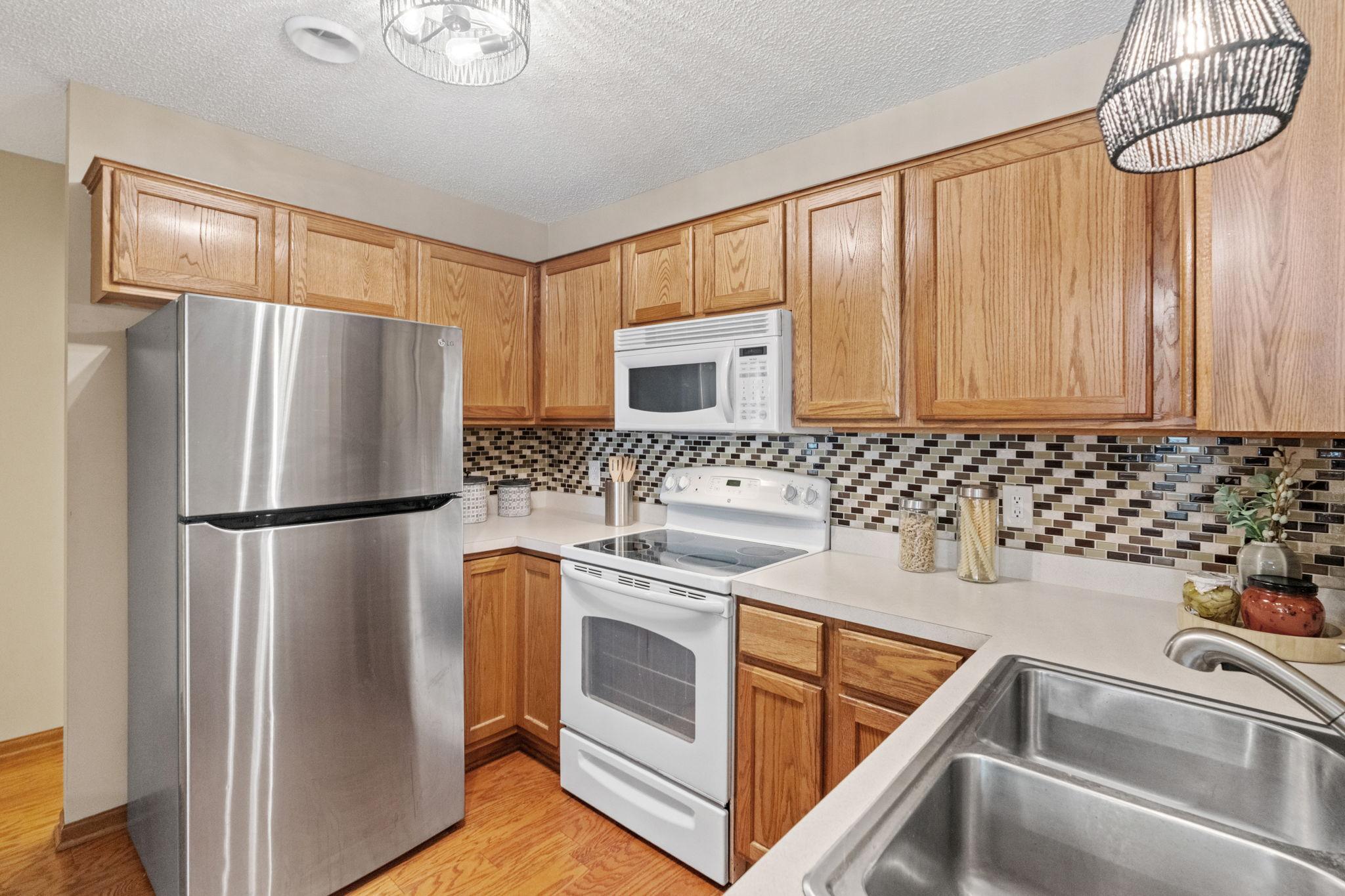 17-web-or-mls-8638 Quarry Ridge Ln B-17.jpg