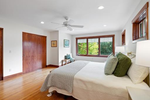 5636 Chowen Avenue S, Edina, MN 55410