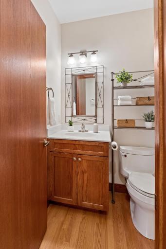 5636 Chowen Avenue S, Edina, MN 55410