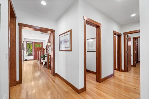 5636 Chowen Avenue S, Edina, MN 55410