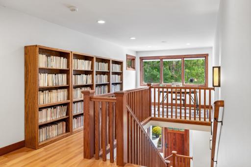 5636 Chowen Avenue S, Edina, MN 55410