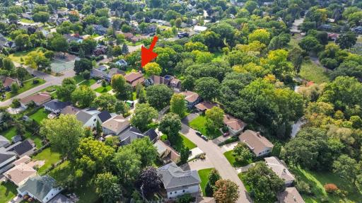 5636 Chowen Avenue S, Edina, MN 55410