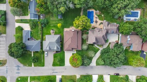5636 Chowen Avenue S, Edina, MN 55410