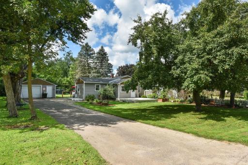 11371 Ellingwood Avenue NW, Maple Lake, MN 55358