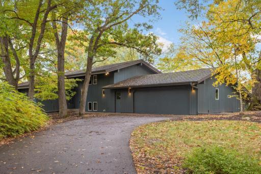 1 Chipmunk Lane, Saint Paul, MN 55127