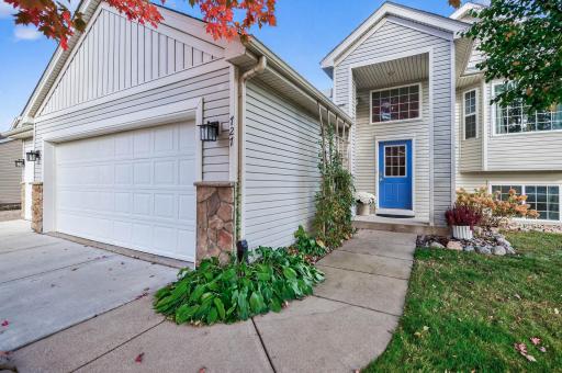 727 7th Street N, Montrose, MN 55363