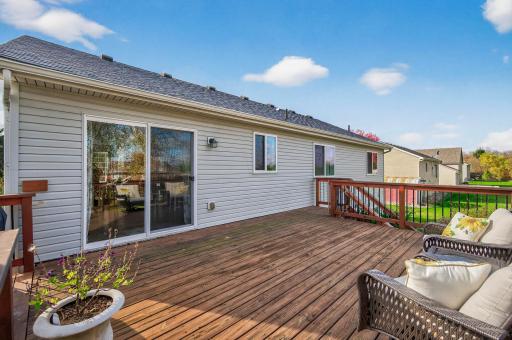 727 7th Street N, Montrose, MN 55363