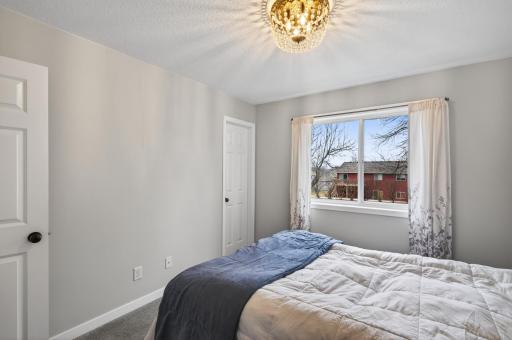 727 7th Street N, Montrose, MN 55363