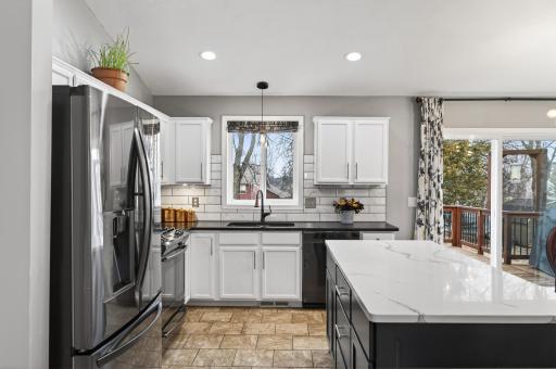 727 7th Street N, Montrose, MN 55363