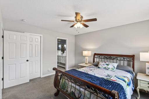 727 7th Street N, Montrose, MN 55363